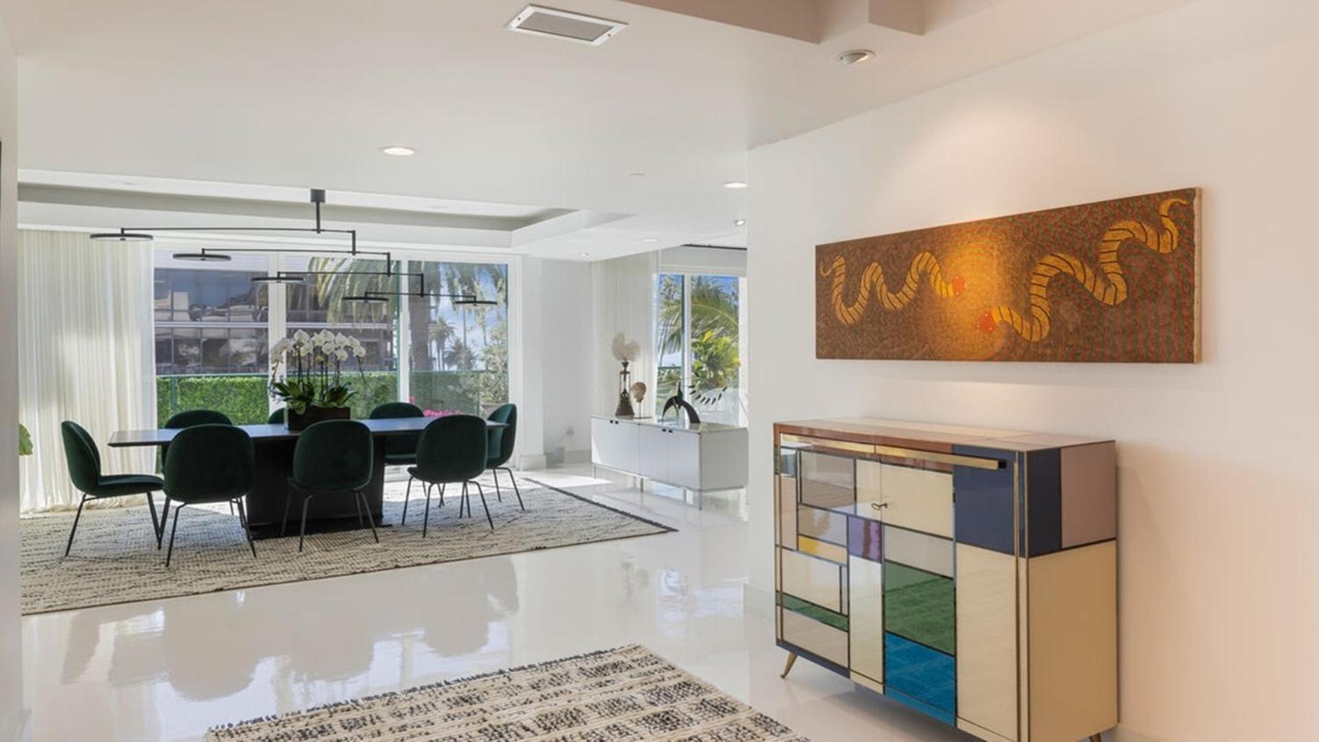 Desirable Three Bedrooms Luxury Penthouse * Los Angeles